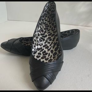 Cute Black Flat Heel Shoes